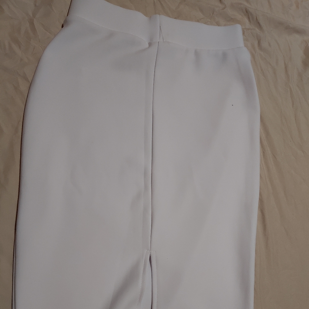 Skirt - Picture 2 of 4